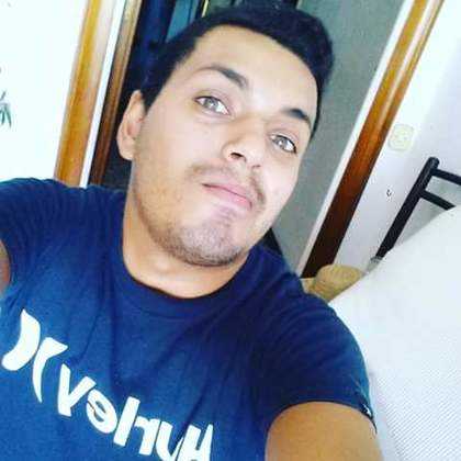 Miguell, Chico divertido y extrovertido, echo para complacer tus locuras Miguell, escort en Barcelona
