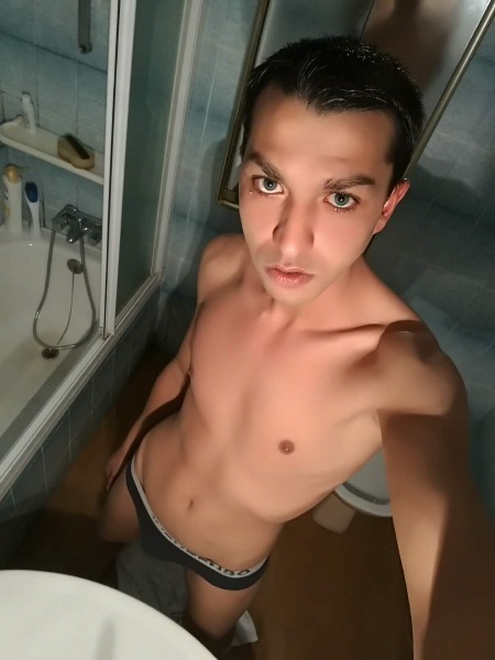 Nedzhmi Aliev - Gay Escort | Chapero Madrid | Sexchapero.com