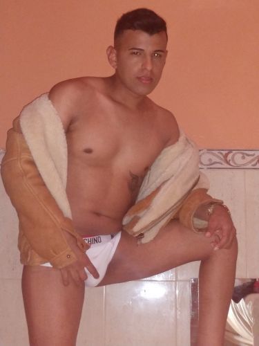 Ronaldo - Gay Escort | Chapero Madrid | Sexchapero.com