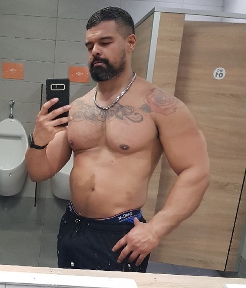 JOSE-XXL24CM-TOP - Gay Escort | Chapero Madrid | Sexchapero.com