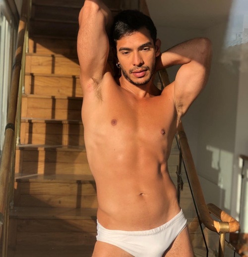 Roger - Gay Escort | Chapero Barcelona | Sexchapero.com