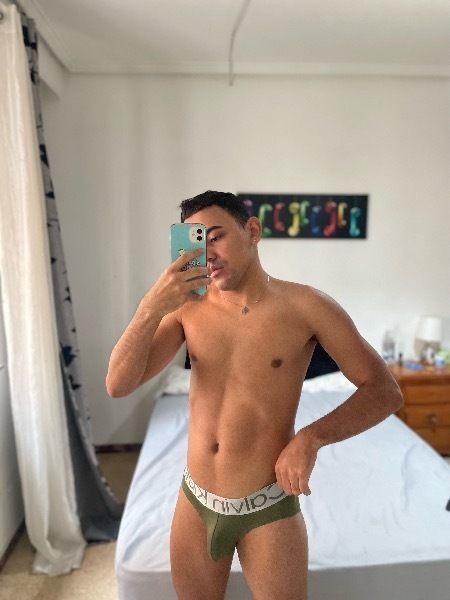 Daniel Niñato pollon XL - Gay Escort | Chapero Madrid | Sexchapero.com