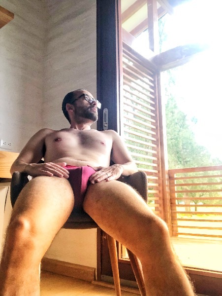 CHICOBAJITODOTADO23CM - Gay Escort | Chapero Madrid | Sexchapero.com