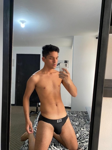 Giany - Gay Escort | Chapero Madrid | Sexchapero.com