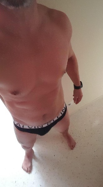 Adan - Gay Escort | Chapero Santa Cruz de Tenerife | Sexchapero.com