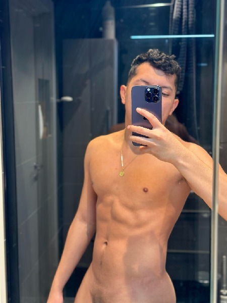 luis - Gay Escort | Chapero Madrid | Sexchapero.com