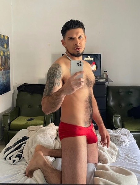 2MachosDotados - Gay Escort | Chapero Madrid | Sexchapero.com