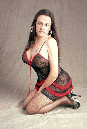 Kira, escort   en 