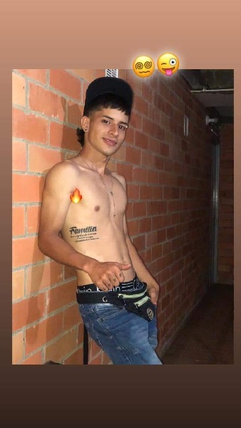 estiven vañencia - Gay Escort | Chapero --Selecciona-- | Sexchapero.com