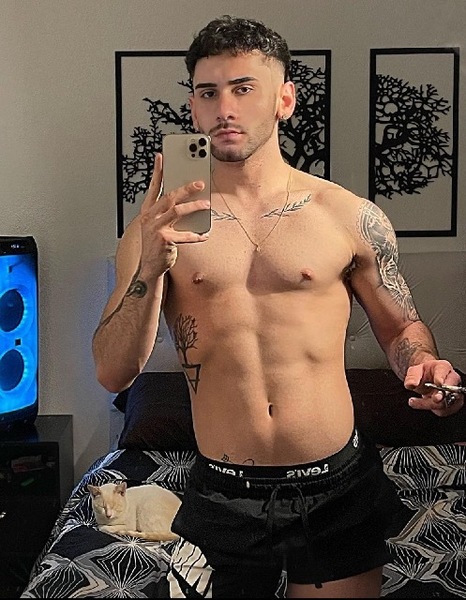 Isaac - Gay Escort | Chapero Valencia | Sexchapero.com