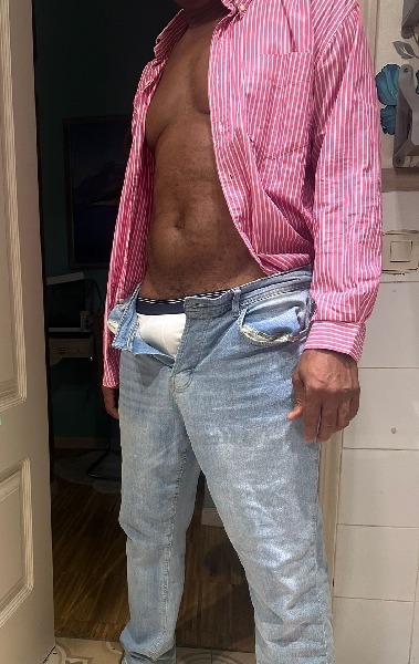 BROWN - Gay Escort | Chapero Madrid | Sexchapero.com