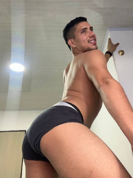 Cesar - Gay Escort | Chapero Burgos | Sexchapero.com