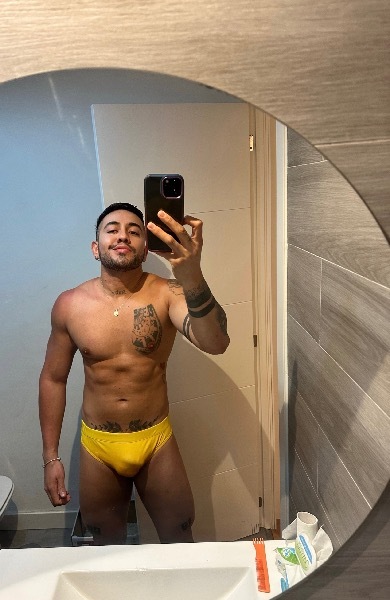 Juan Andrés, escort Versátil + Activo Colombia en 