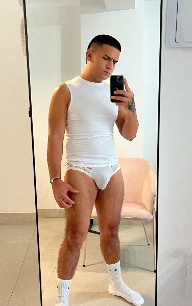 Xander XL Colombiano Escort Activo | Chapero Alicante | Sexchapero.com Xander XL Colombiano - Gay Escort | Chapero Alicante | Sexchapero.com