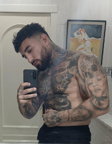 HUGO ALCZ, HUGO ALCZ, escort Versátil + Activo España en Barcelona