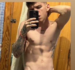 JUNNIOR., escort Versátil + Activo Colombia en Illes Balears