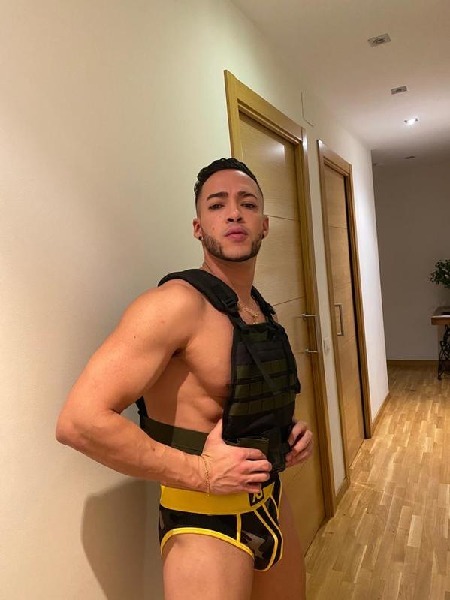 Julián - Gay Escort | Chapero Barcelona | Sexchapero.com